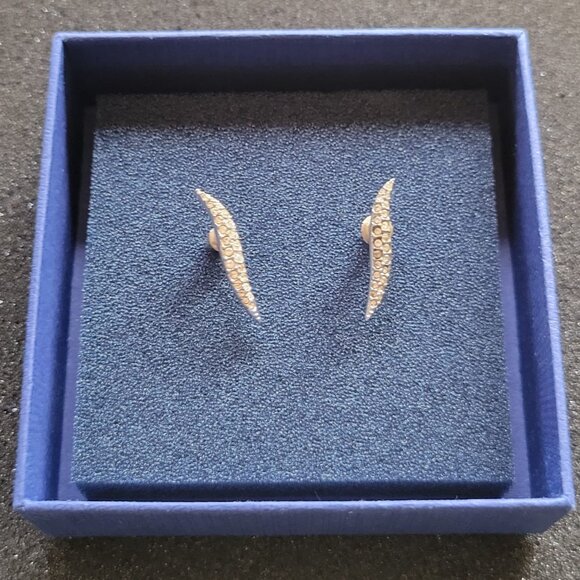 SWAROVSKI Crystal Jewelry Set (Necklace + Earrings) *EXCELLENT CONDITION* - Picture 3 of 7